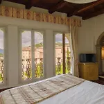 Palazzo Dragoni Otel Spoleto