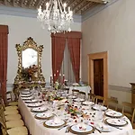 Palazzo Dragoni Otel 3*