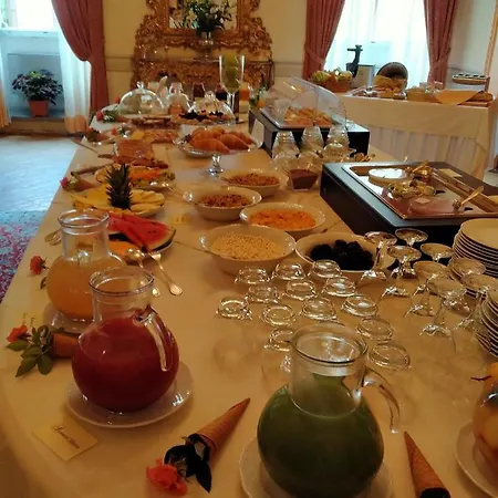 Palazzo Dragoni Hotel 3*