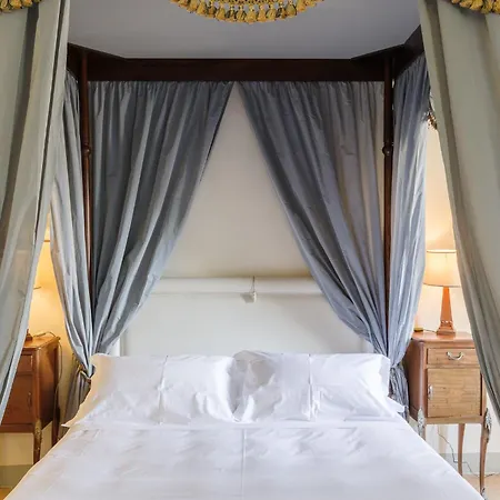 Palazzo Dragoni Hotel