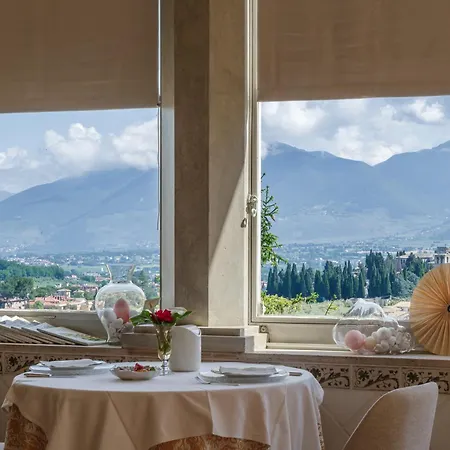 Palazzo Dragoni Hotel 3*