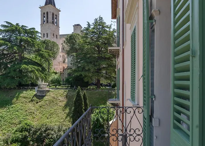 Palazzo Dragoni 호텔 스폴레토