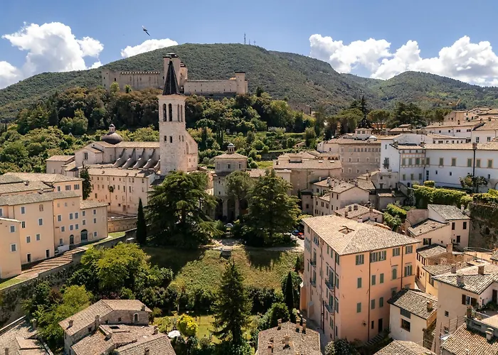 Palazzo Dragoni 호텔 스폴레토