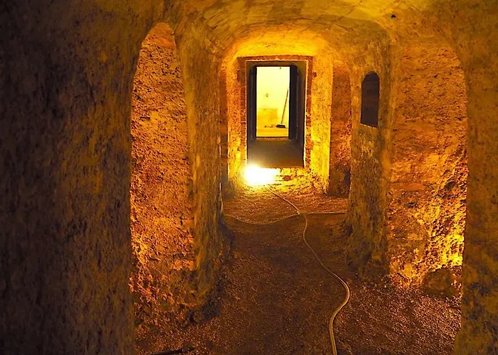 Palazzo Dragoni 호텔 3*